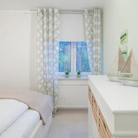 Ferienhaus Nine -keine Monteure- 펜션 후줌
