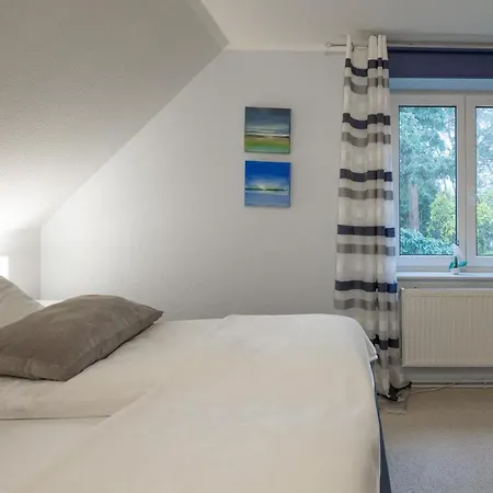 Ferienhaus Nine -keine Monteure- 후줌